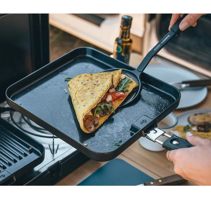 2 Cook grill plate and other accessories - Cadac