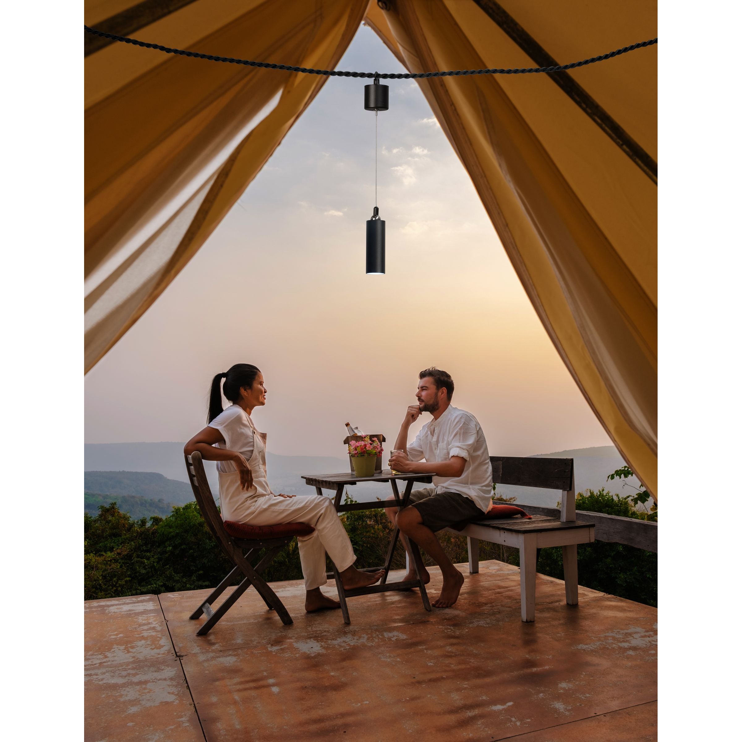 Lighting Mobile Meets Modular - Easy by FH Lighting