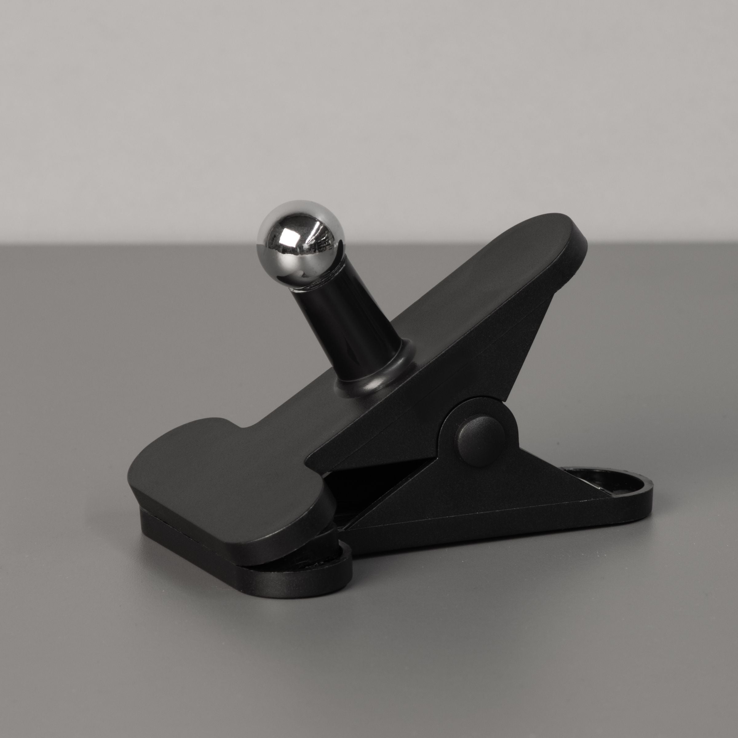 Lighting Mobile Meets Modular - Easy by FH Lighting