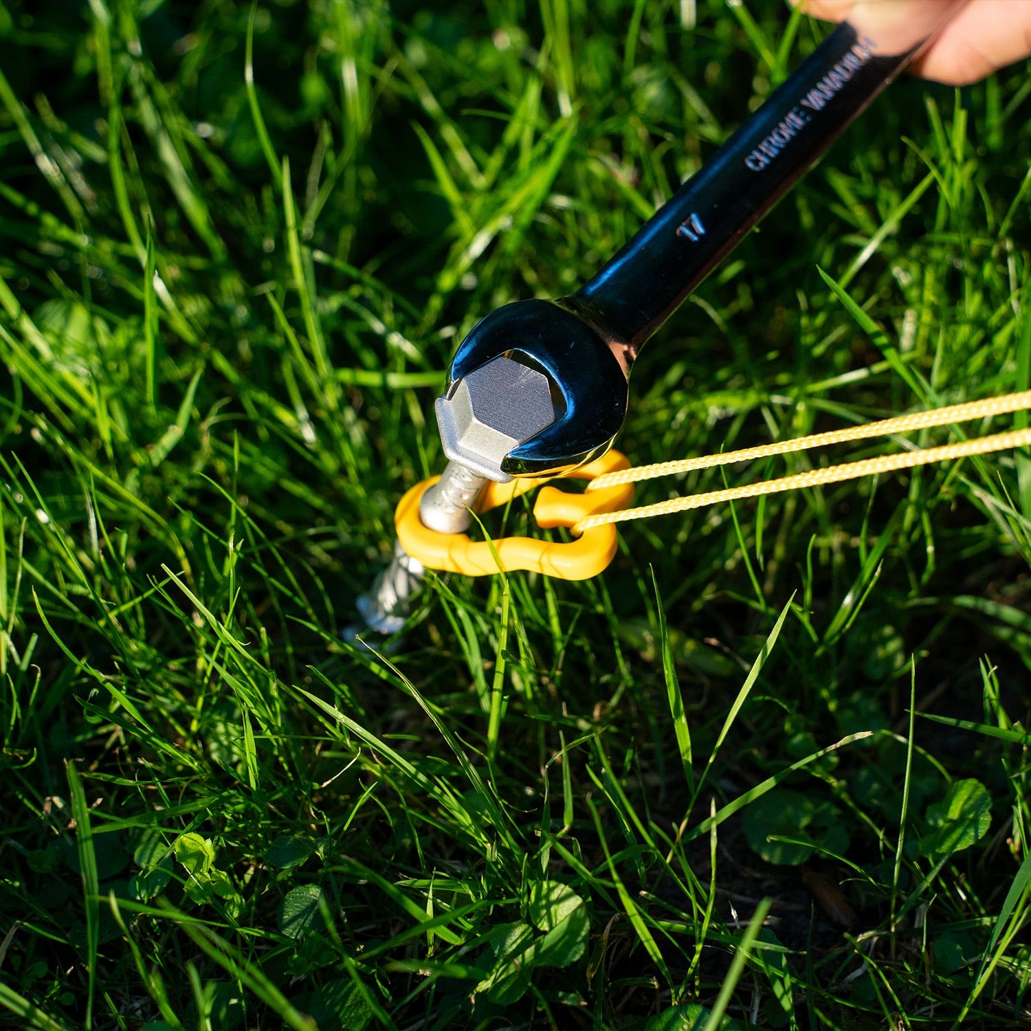 Alu-Camp screw pegs different lengths and composition