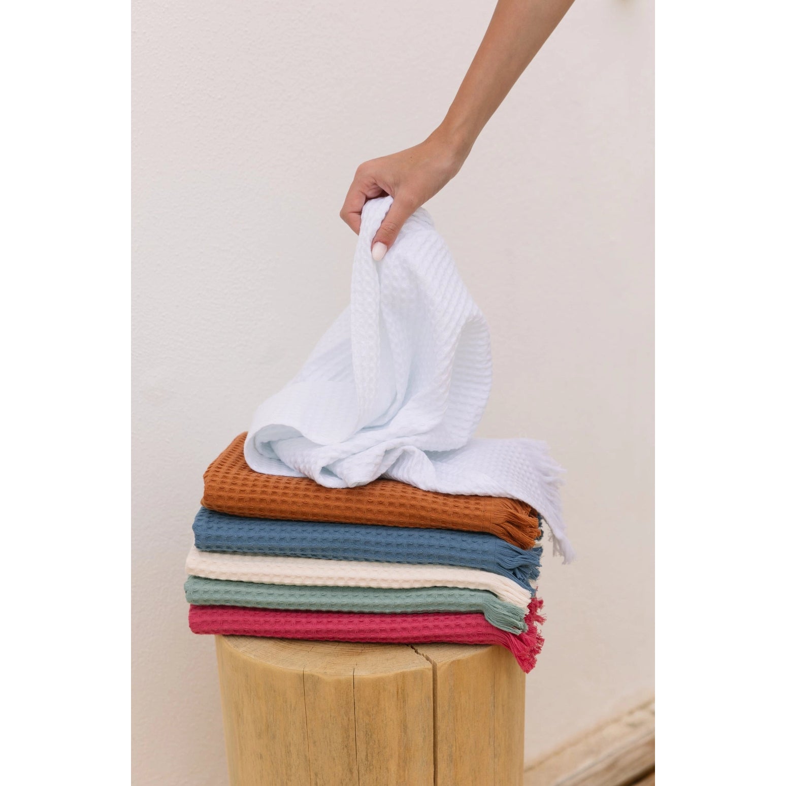 Towels and bath sheets in waffle cotton - light soft and absorbent - Santana