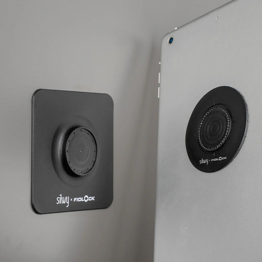 Magnetic holder for mounting phone or tablet on the wall - Silwy
