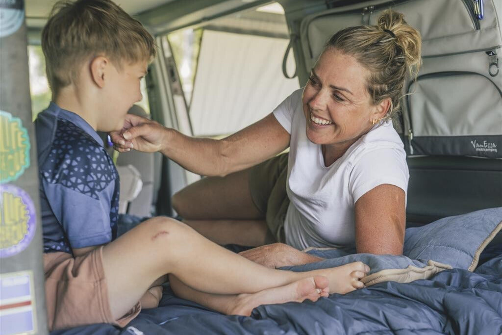 Outwell Caldera 2-person blanket with carrying bag