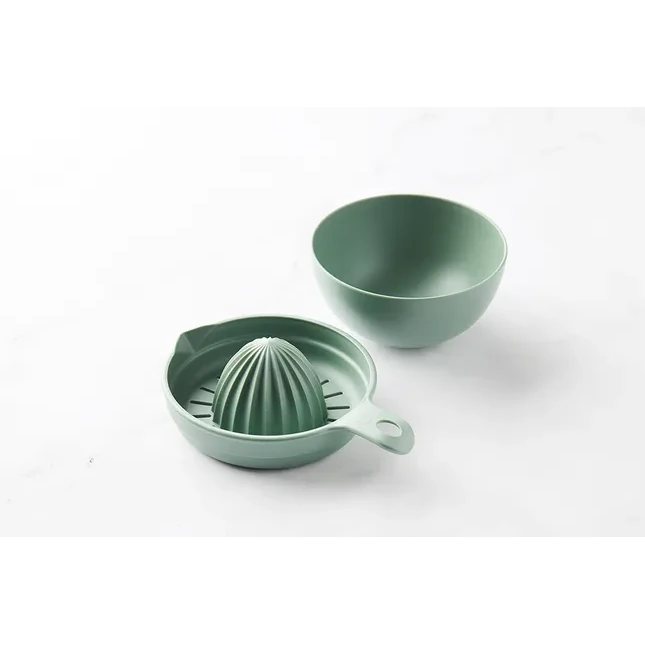 Citrus juicer from RPet Iceberg Green 19x14x12 cm - Point Virgule