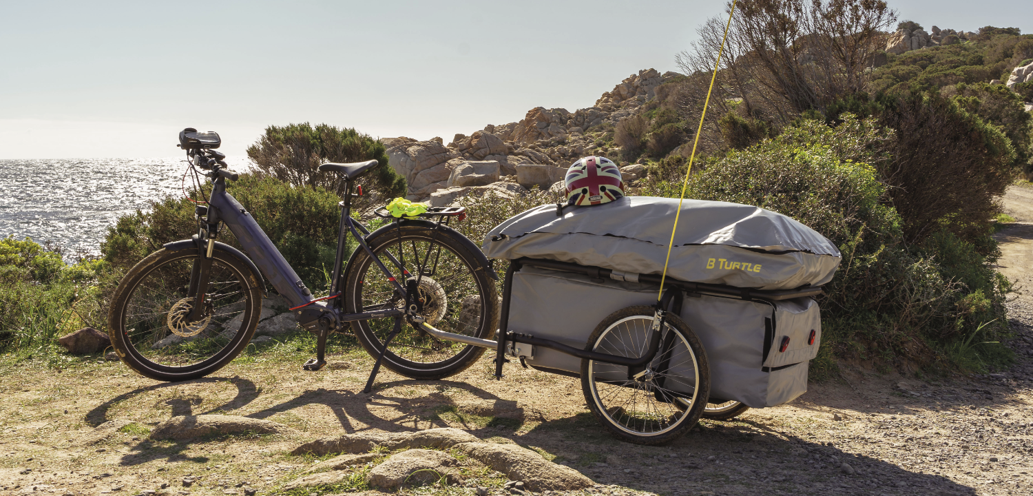 Inflatable micro caravan for cyclists with space for 2 people - B-TURTLE