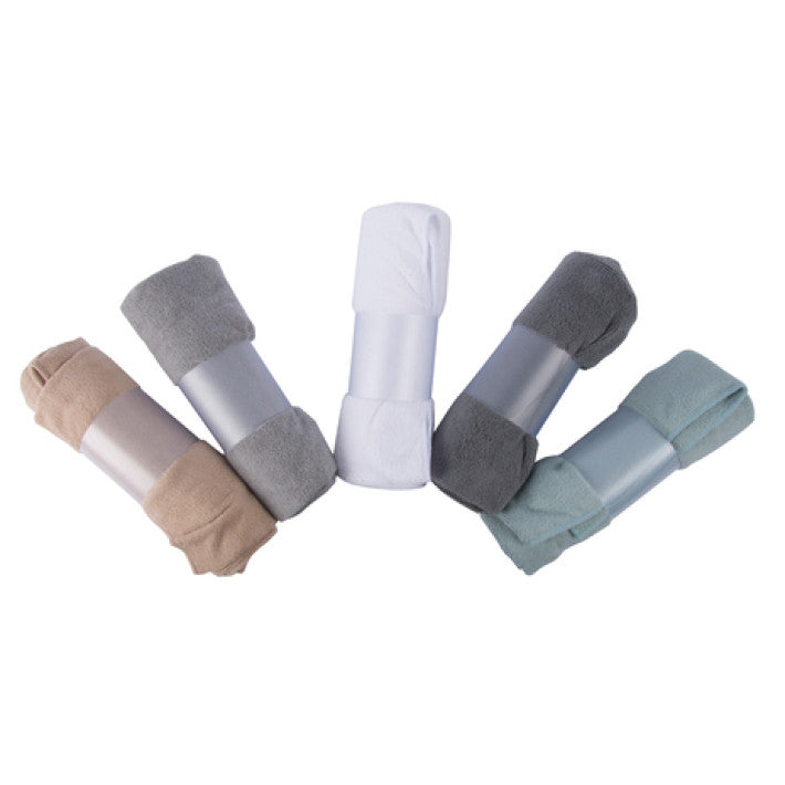 Lightweight microfiber bath towel in various colors and sizes