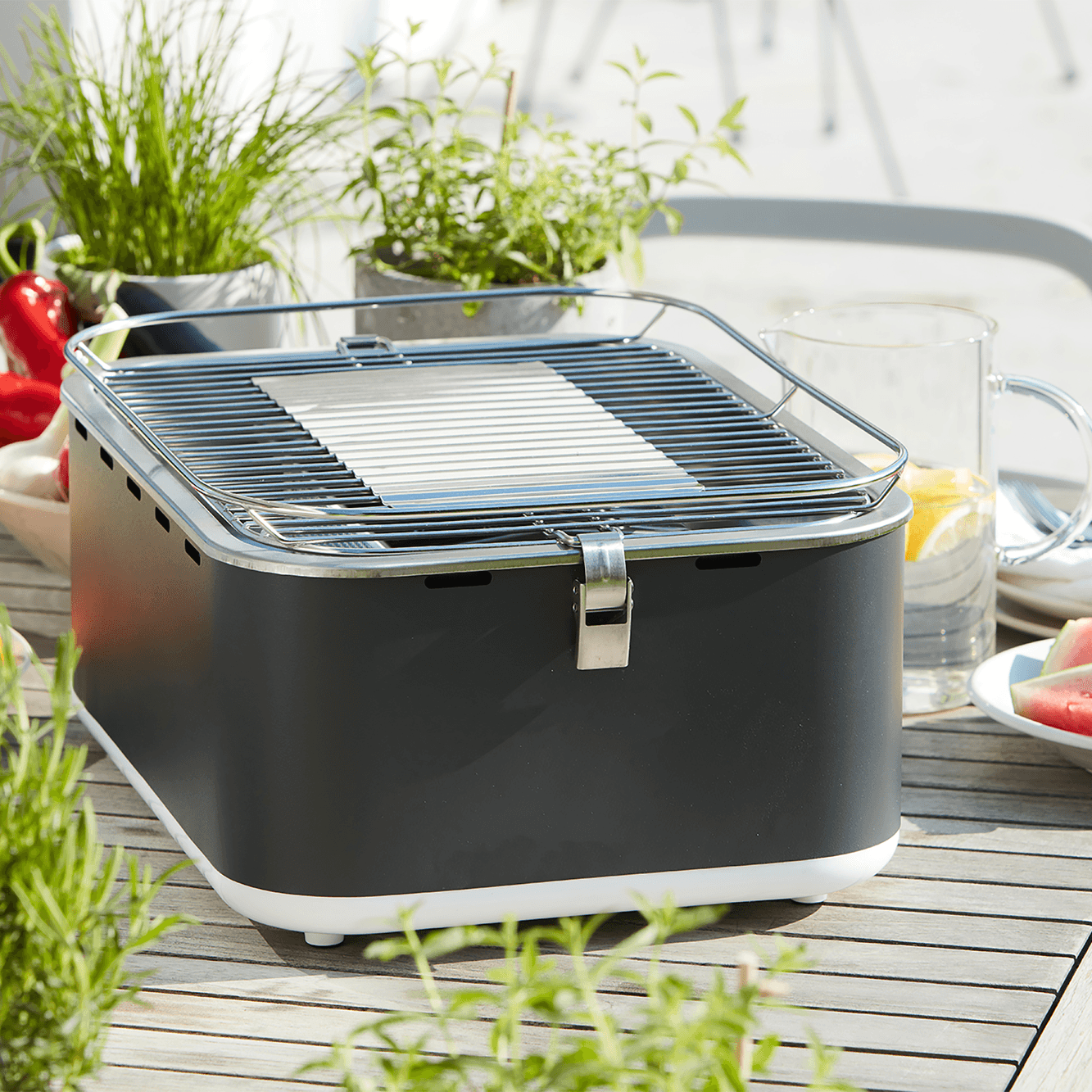 Carlo charcoal table grill - Barbecook