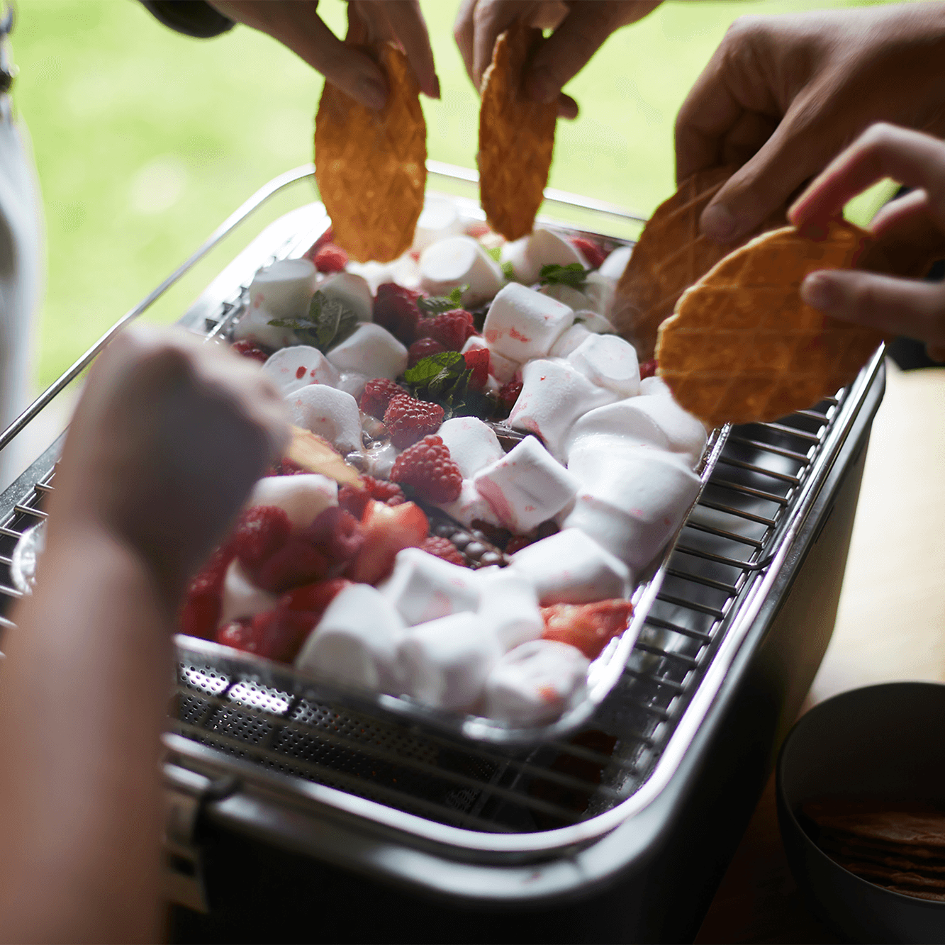 Carlo charcoal table grill - Barbecook