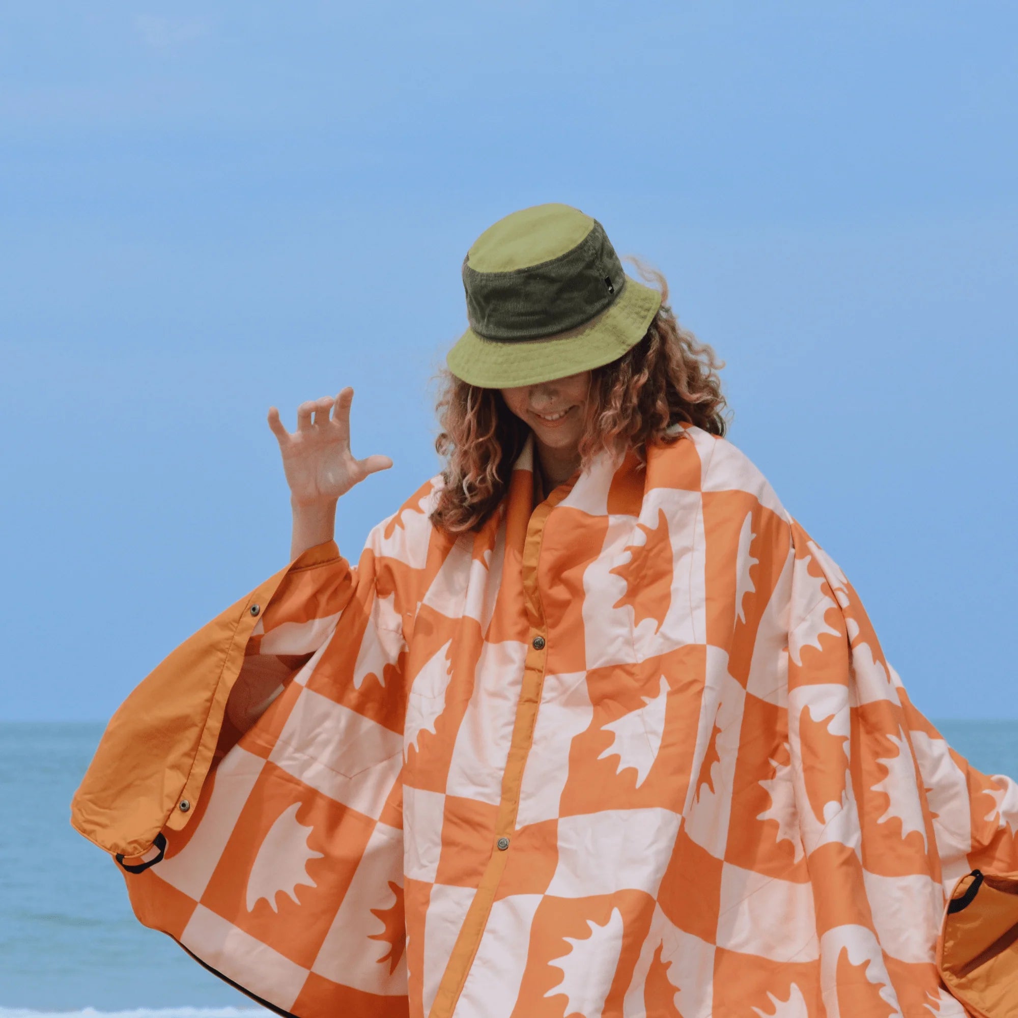 Blanket for picnic and beach -Voited