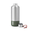 Stainless steel drinkfles van Black & Blum met Olive Green onderkant en open dop met rood-wit draagtouw