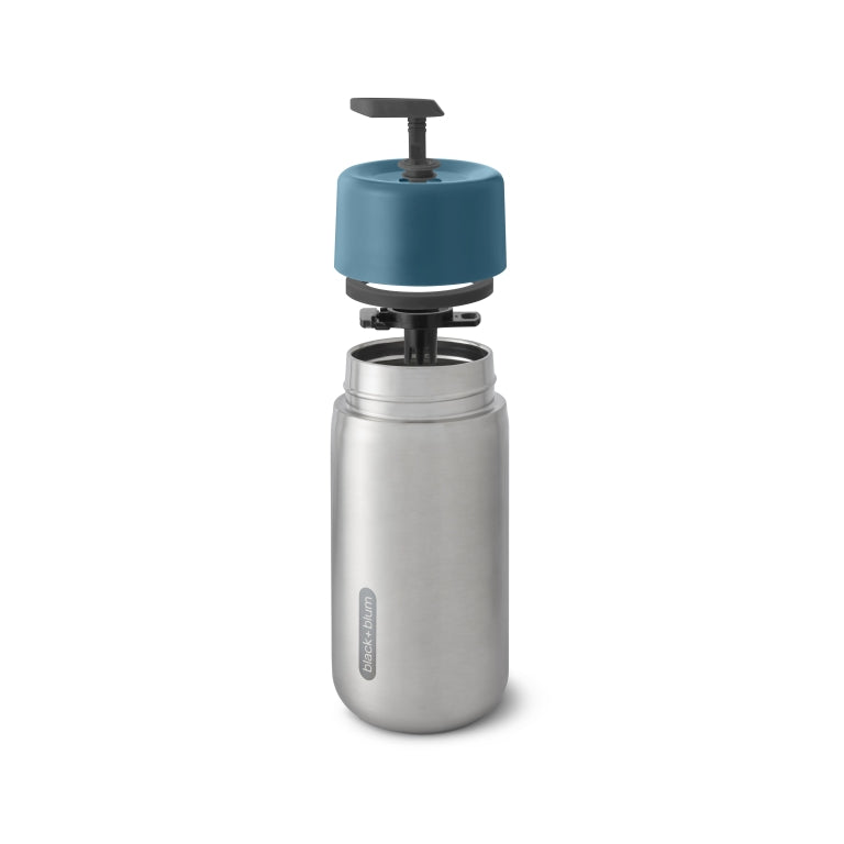 Stainless steel drinkfles van Black & Blum met uitgetrokken Ocean Blue draaistop