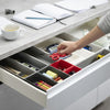 Lade organizer set van 10 stuks gevuld met bureau materiaal in een schuif