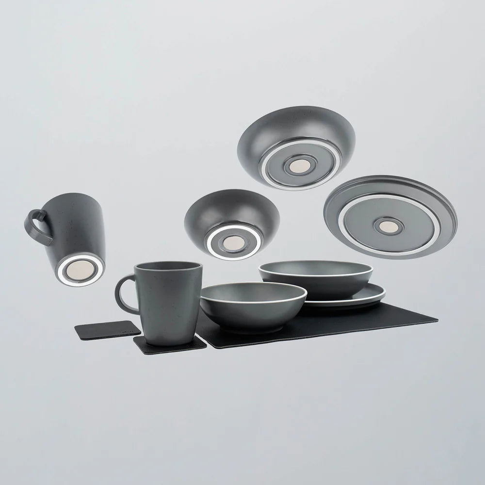 Magnetic 11-piece plastic dinnerware set - Silwy