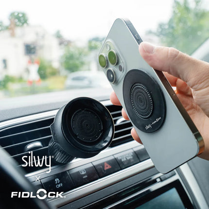 Magnetic holder for attaching phone in car air vent - Silwy