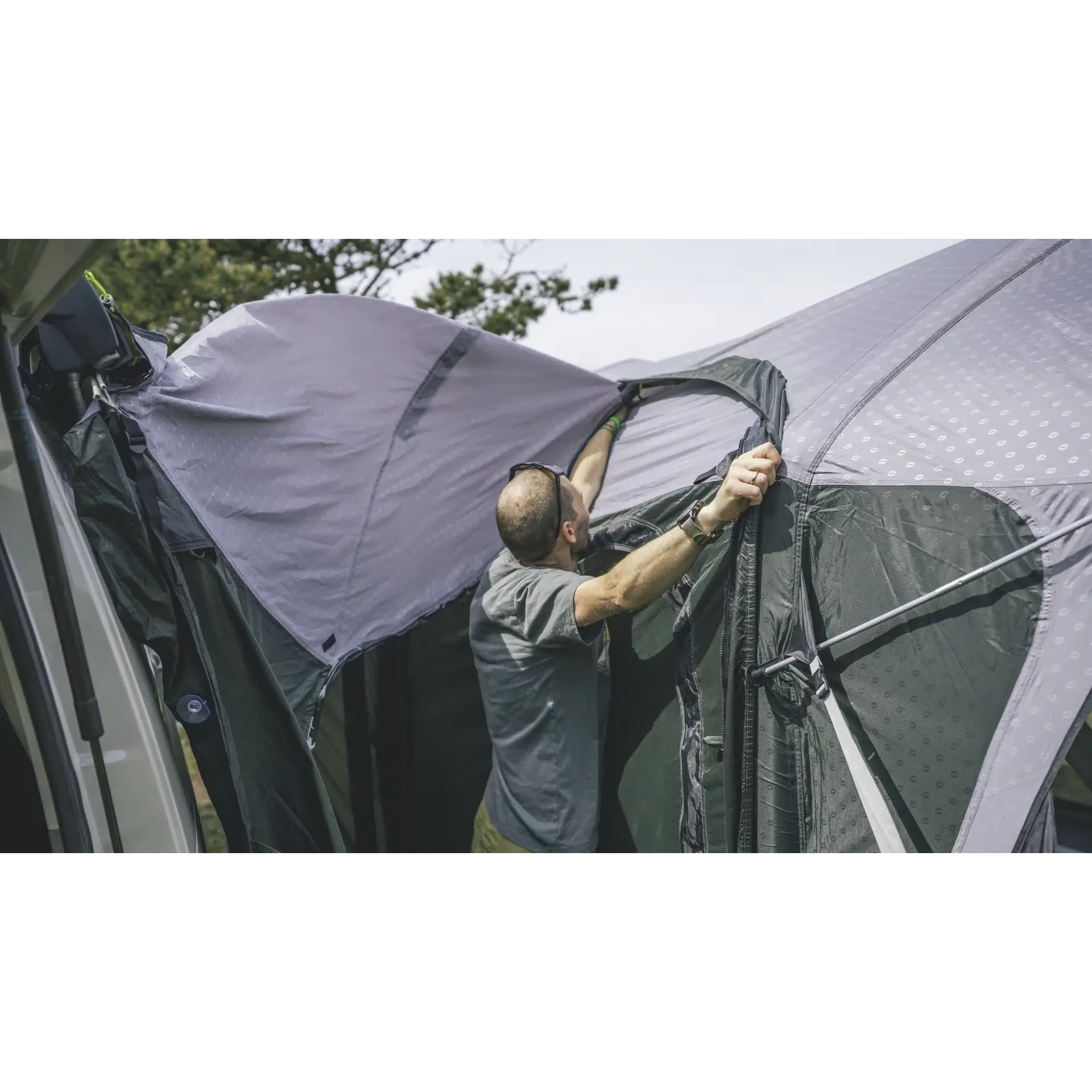 Outwell Cross PowerAir - drive away inflatable awning