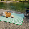 Kompakte, zusammenklappbare Picknickdecke 150 x 200 cm – Campactive