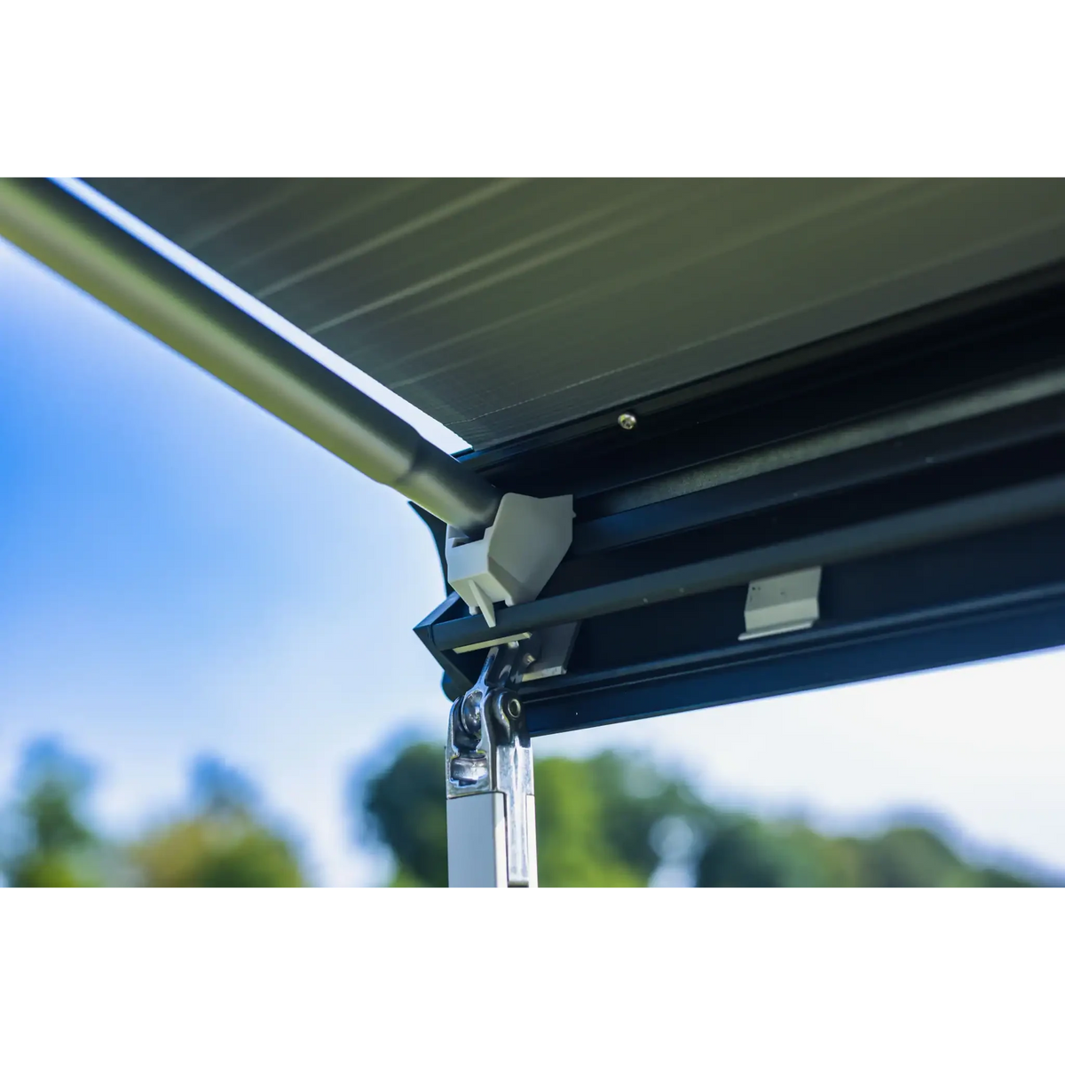 Universelle Dachstange – Aluminium 28 mm – Reda