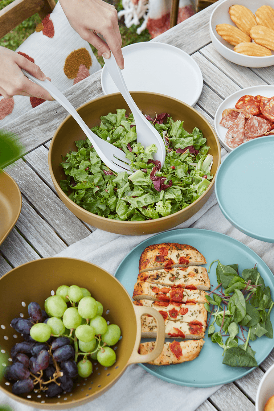 Tableware made from recycled PET bottles