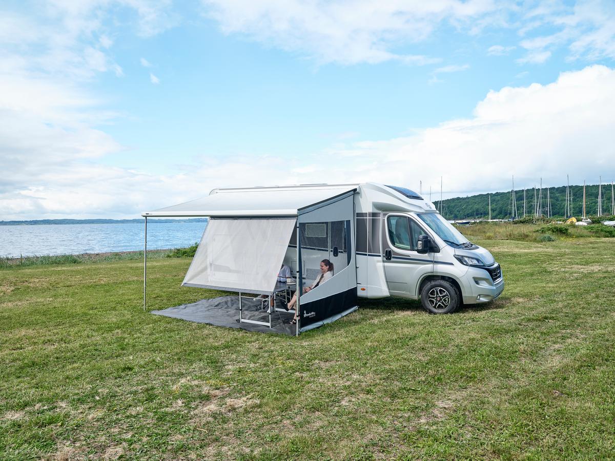 Shade Screen - Isabella