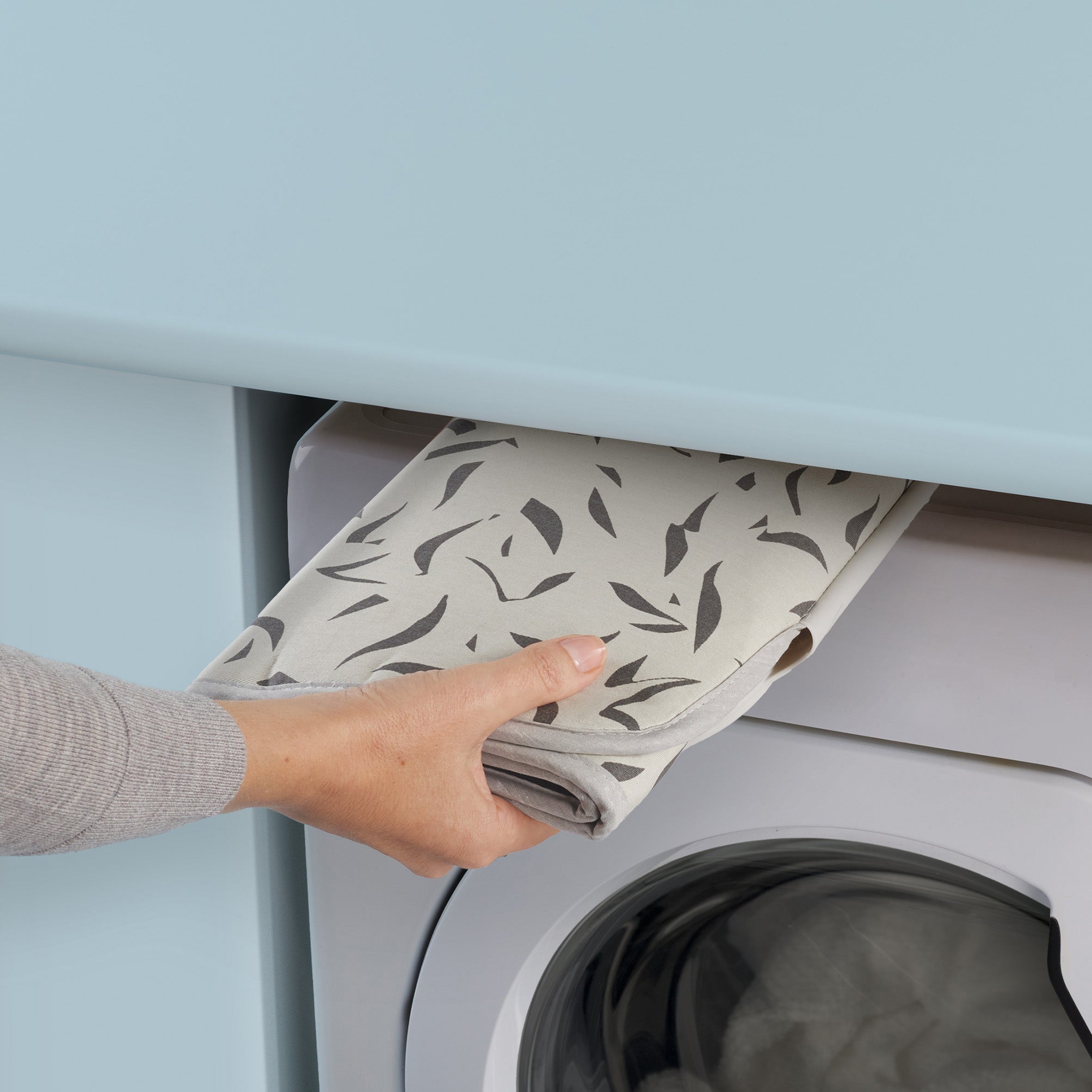 Ironing mat for use on tabletop Swift - Joseph Joseph