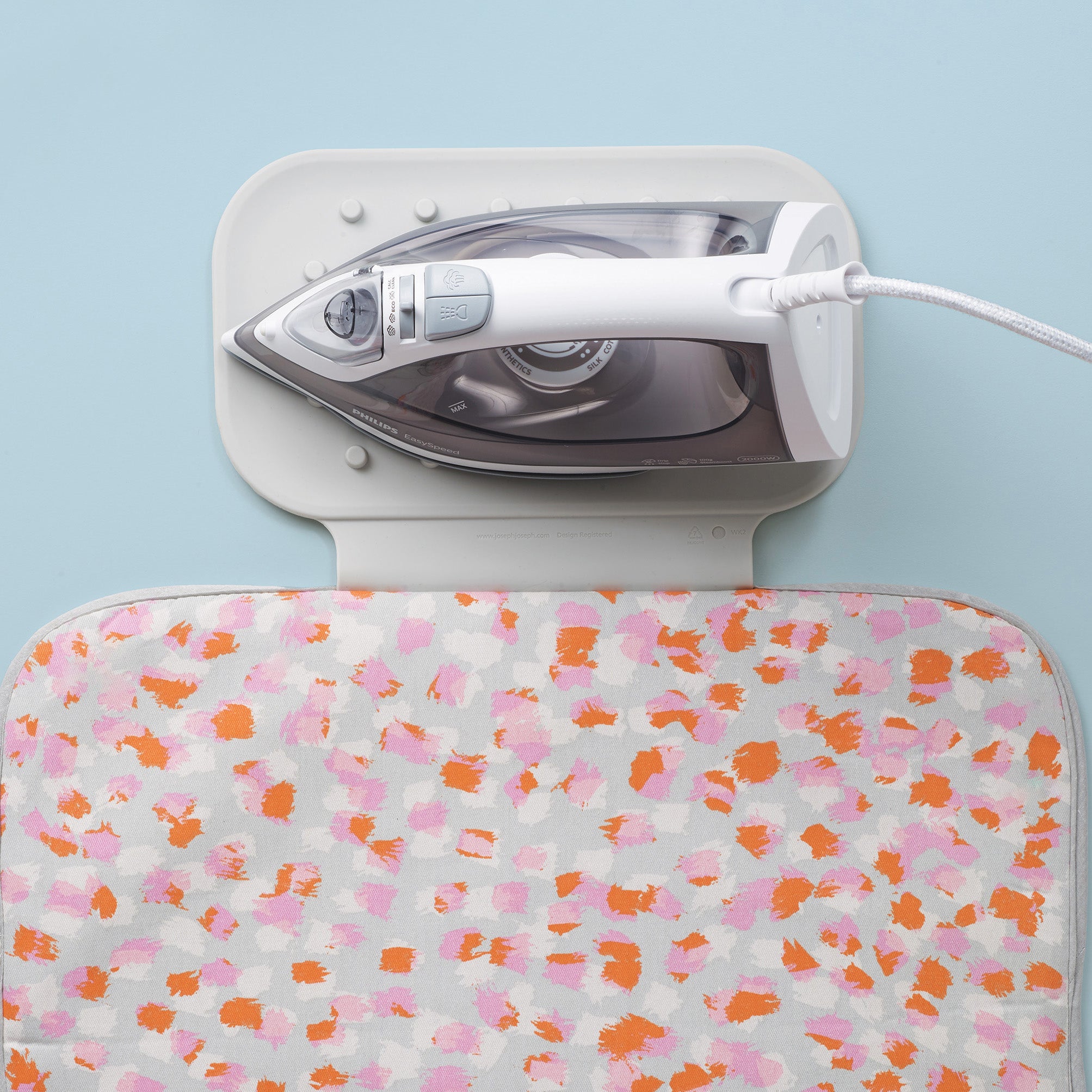 Ironing mat for use on tabletop Swift - Joseph Joseph