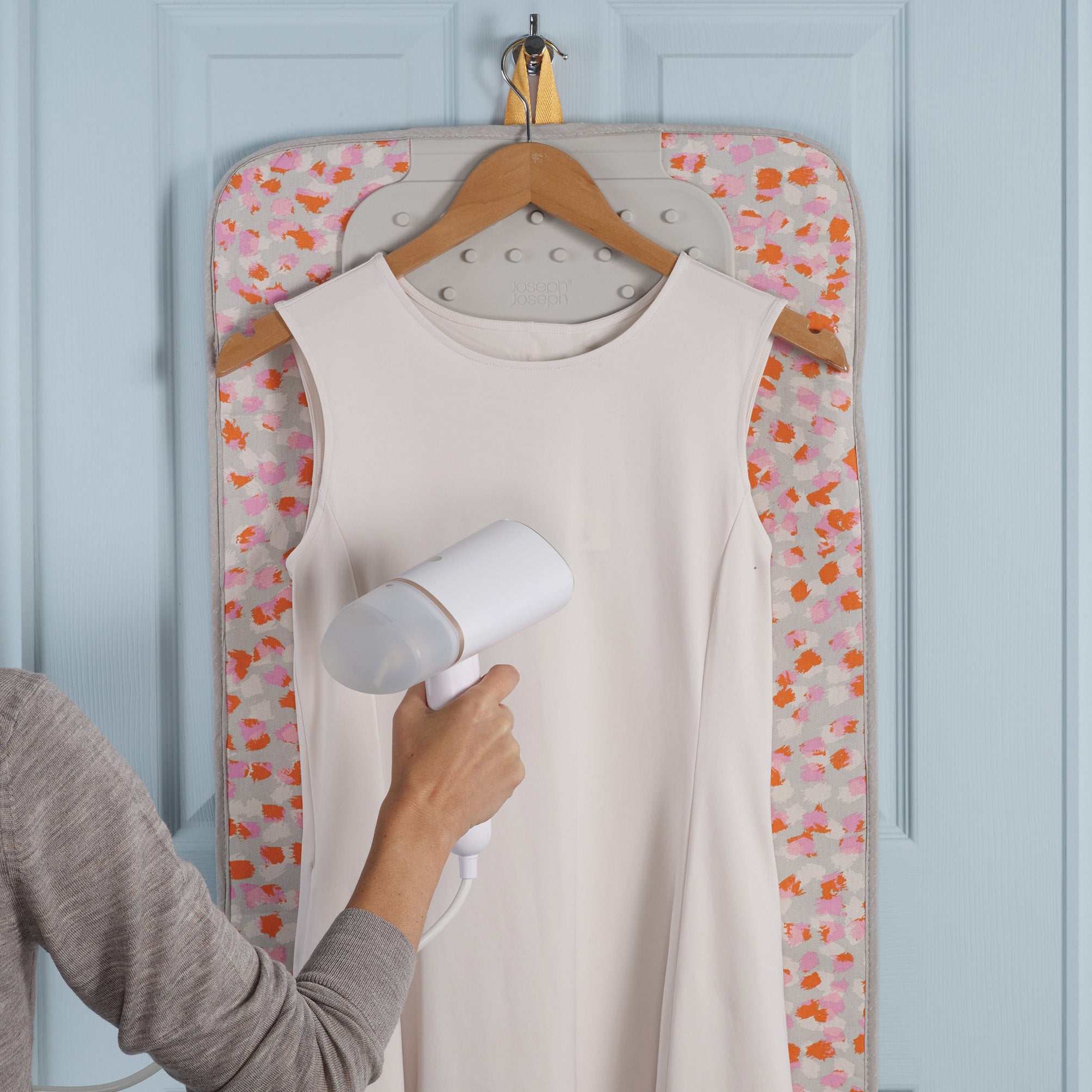 Ironing mat for use on tabletop Swift - Joseph Joseph