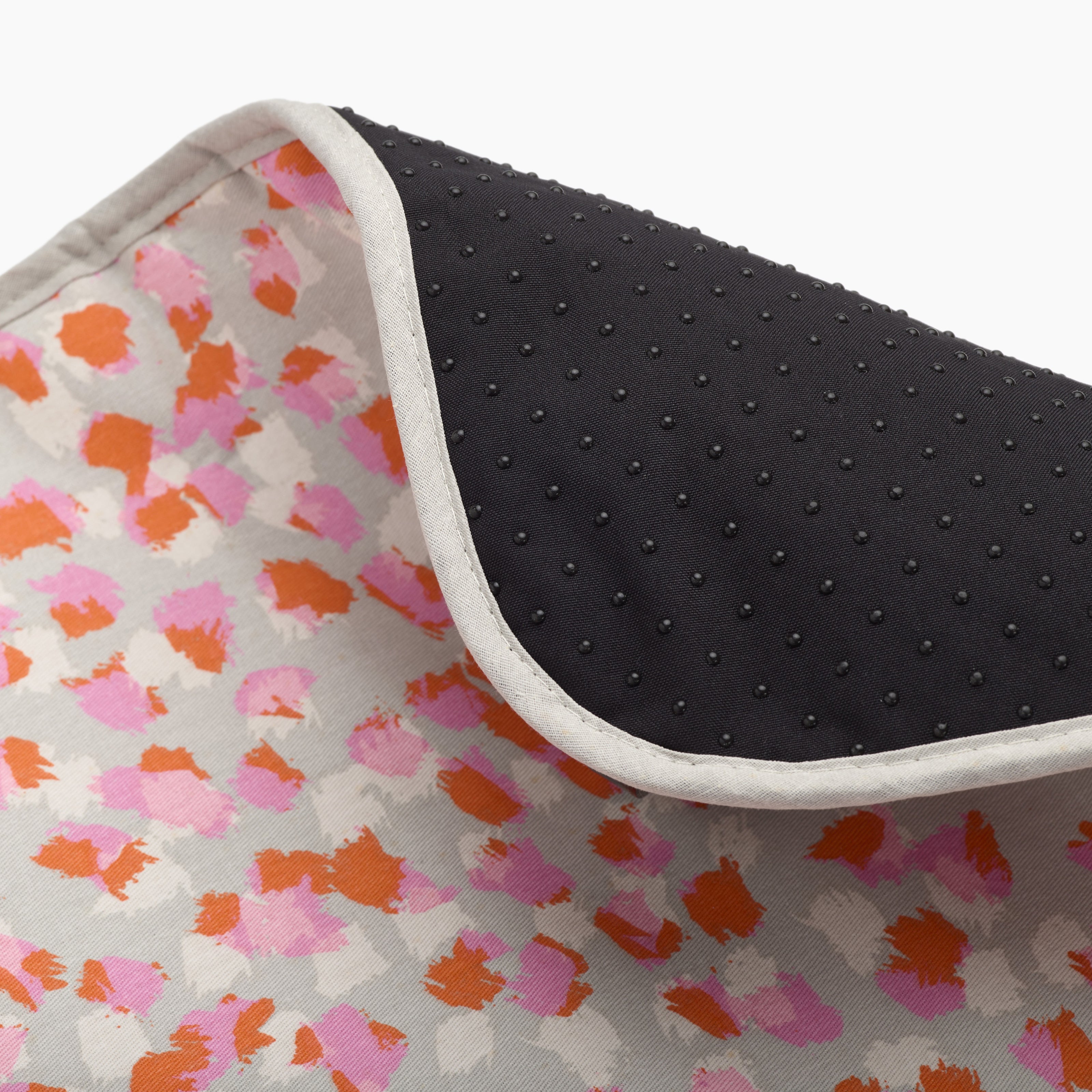 Ironing mat for use on tabletop Swift - Joseph Joseph