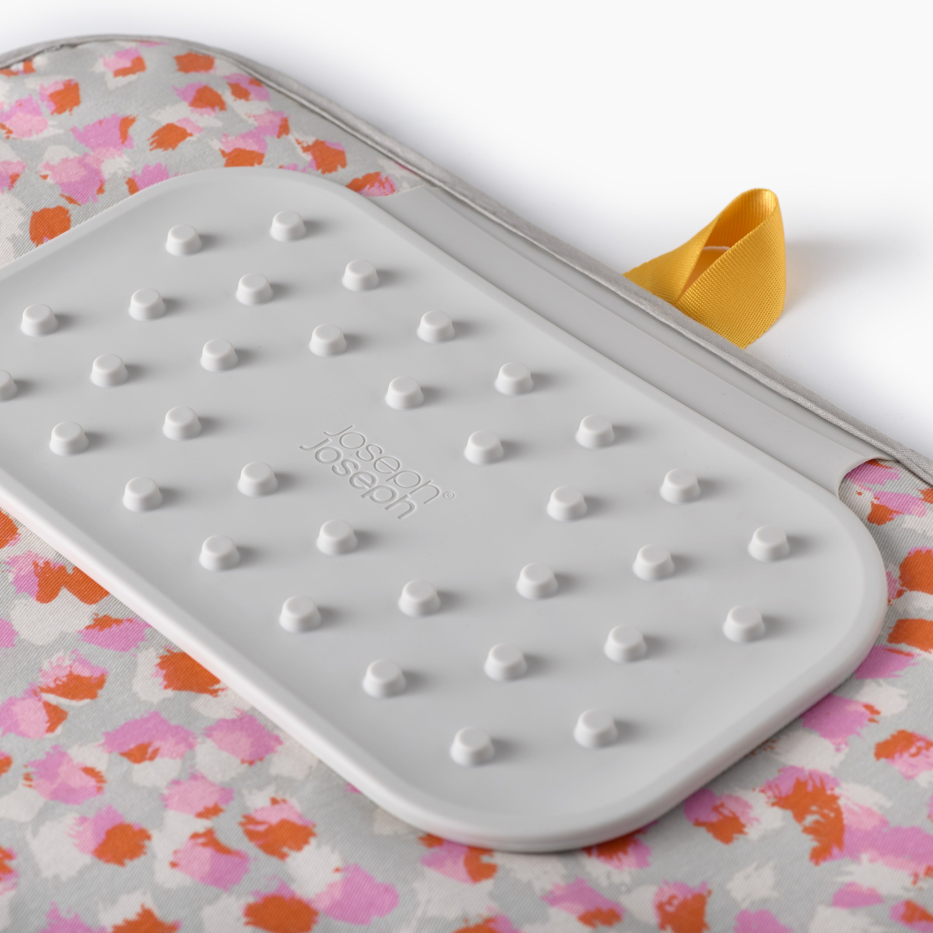 Ironing mat for use on tabletop Swift - Joseph Joseph
