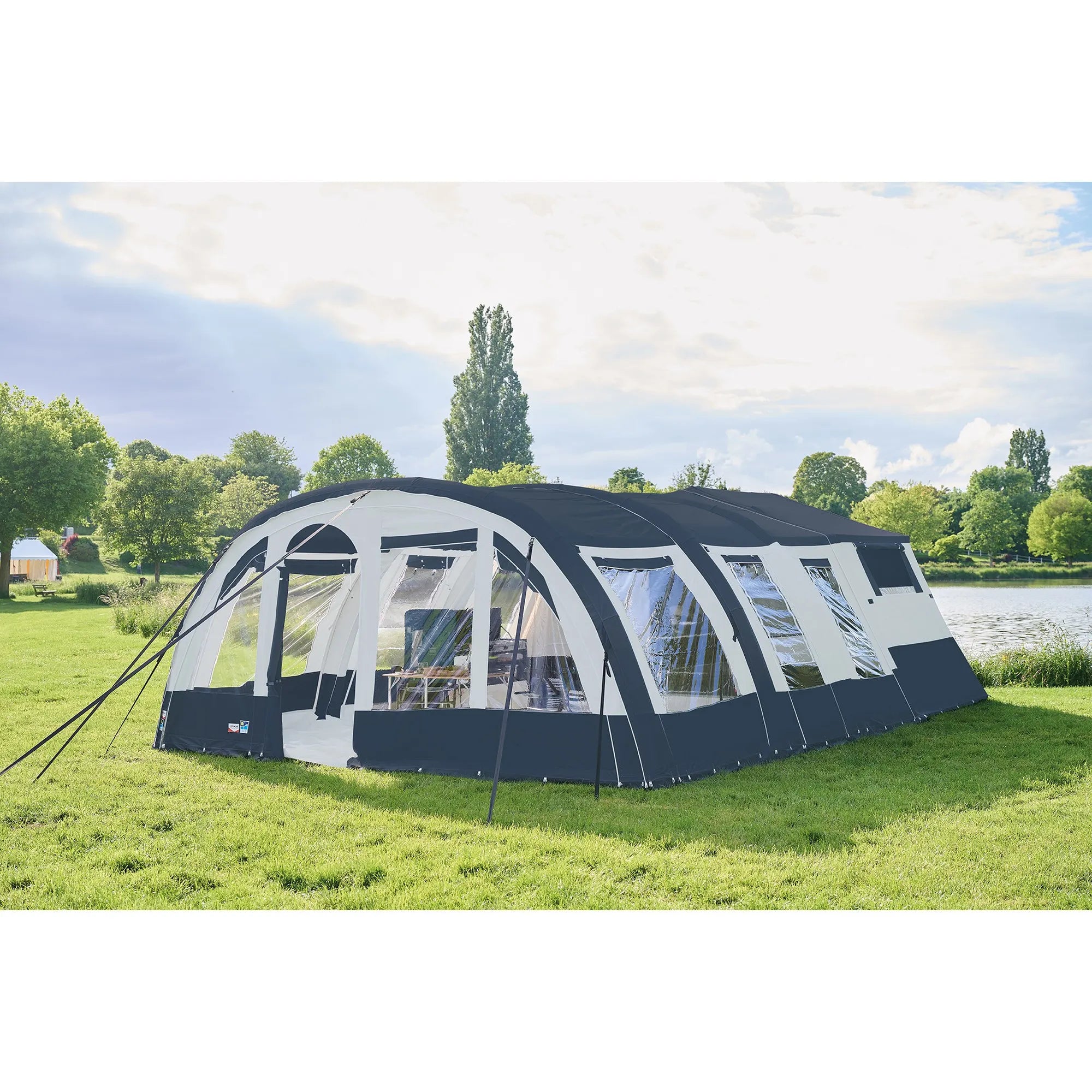 Folding trailer with inflatable awning for 4 people Jamet Air model 2025