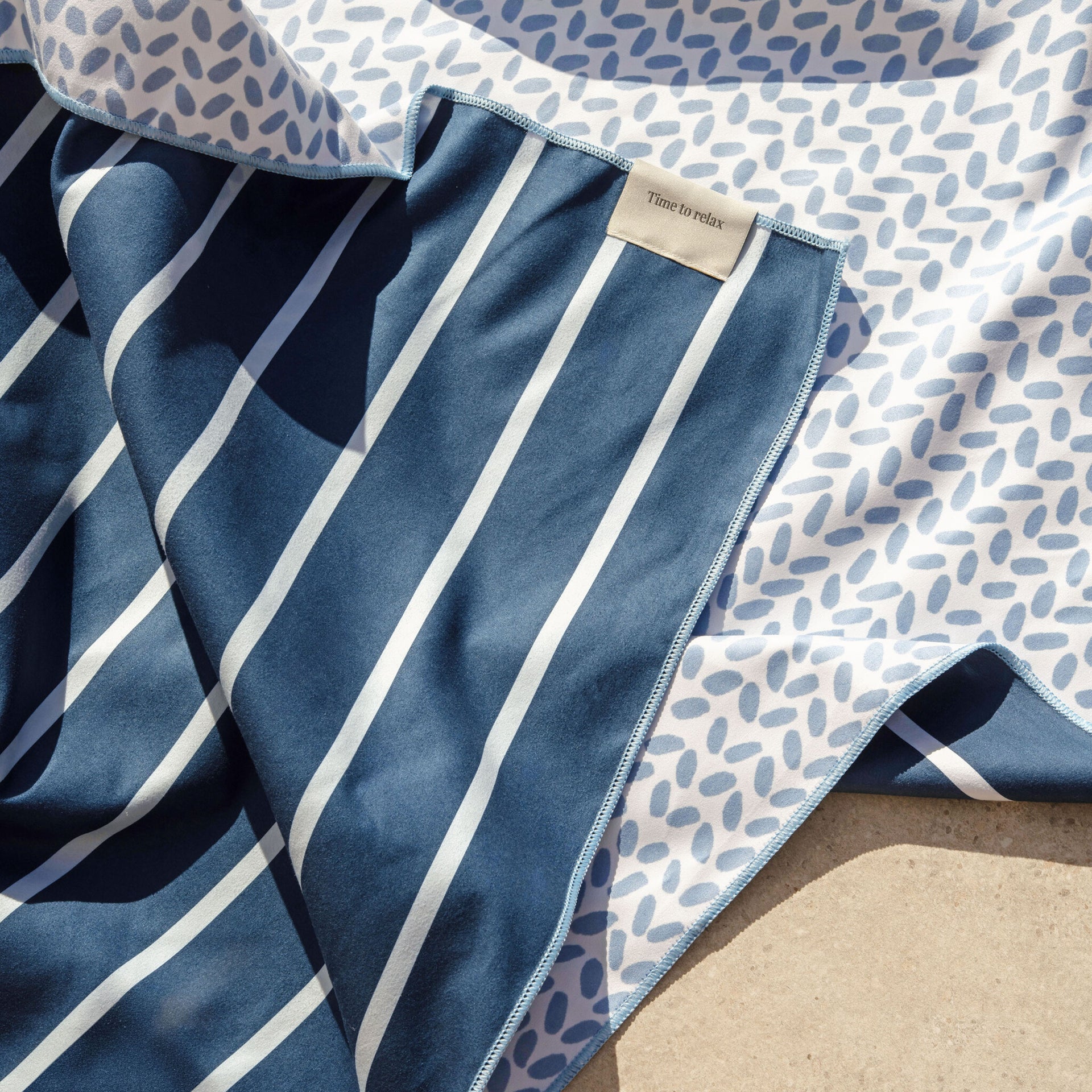 Walra beach towel - lightweight and fast drying - different colors