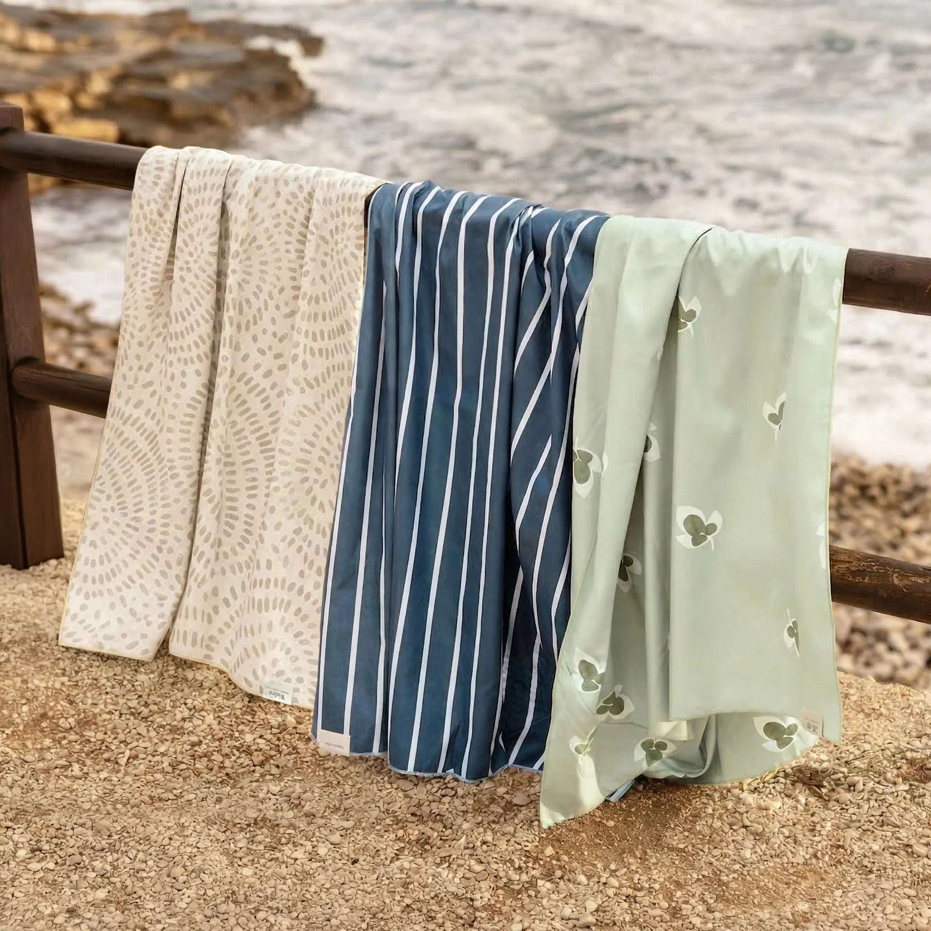 Walra beach towel - lightweight and fast drying - different colors