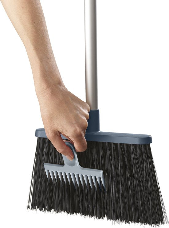 Wall broom - Joseph Joseph