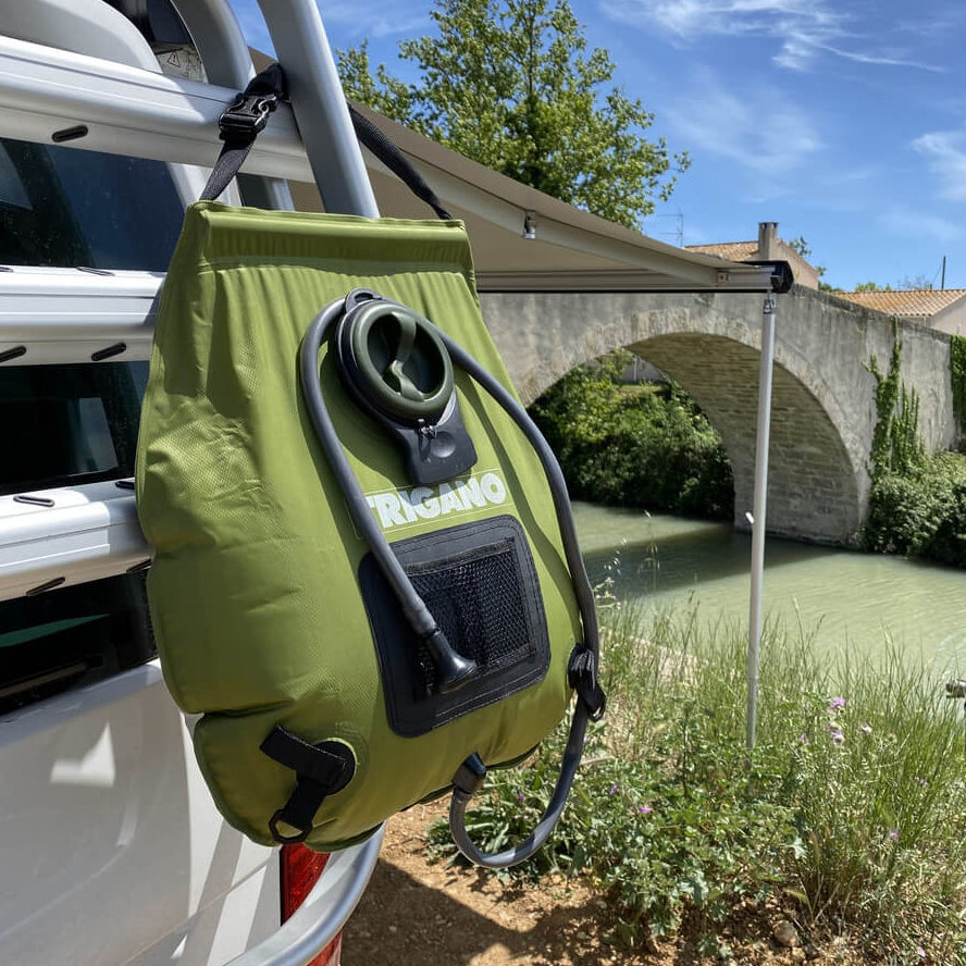 Solar shower with temperature indicator - Trigano